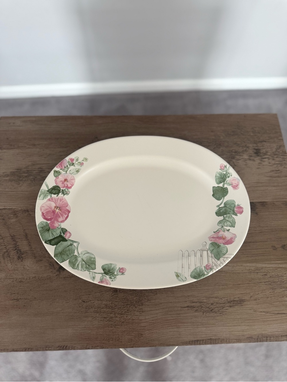 Pfaltzgraff Oval Serving Platter with Pink Flowers and Green Leaves